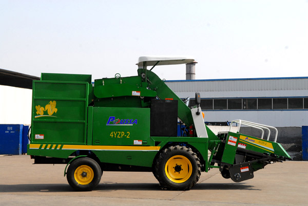 Corn Combined Harvester